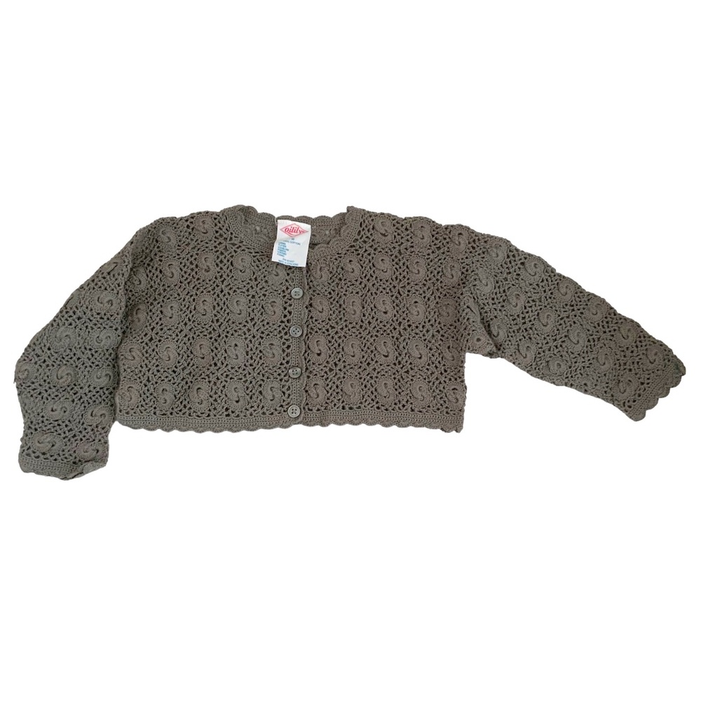 OLILY CROPPED EMBROIDERY TOP LAYER8NG PIECE 5 BUTTONS SIZE: 2 YRS